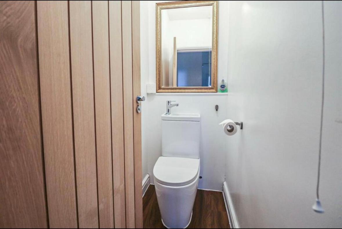 Spacious Victorian Birkdale Apartment With Garden Southport Esterno foto